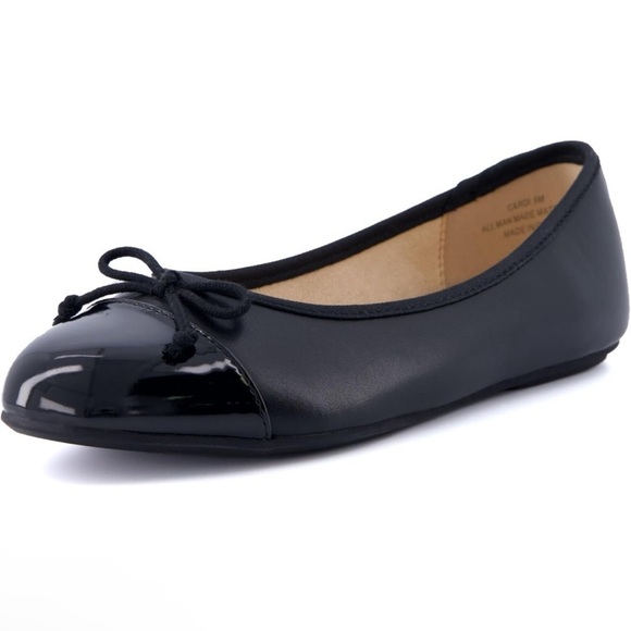 Cushionaire Shoes - CUSHIONAIRE Women's Cardi Cap Toe Bow Flat with +Memory Foam 8 WIDE WIDT…
